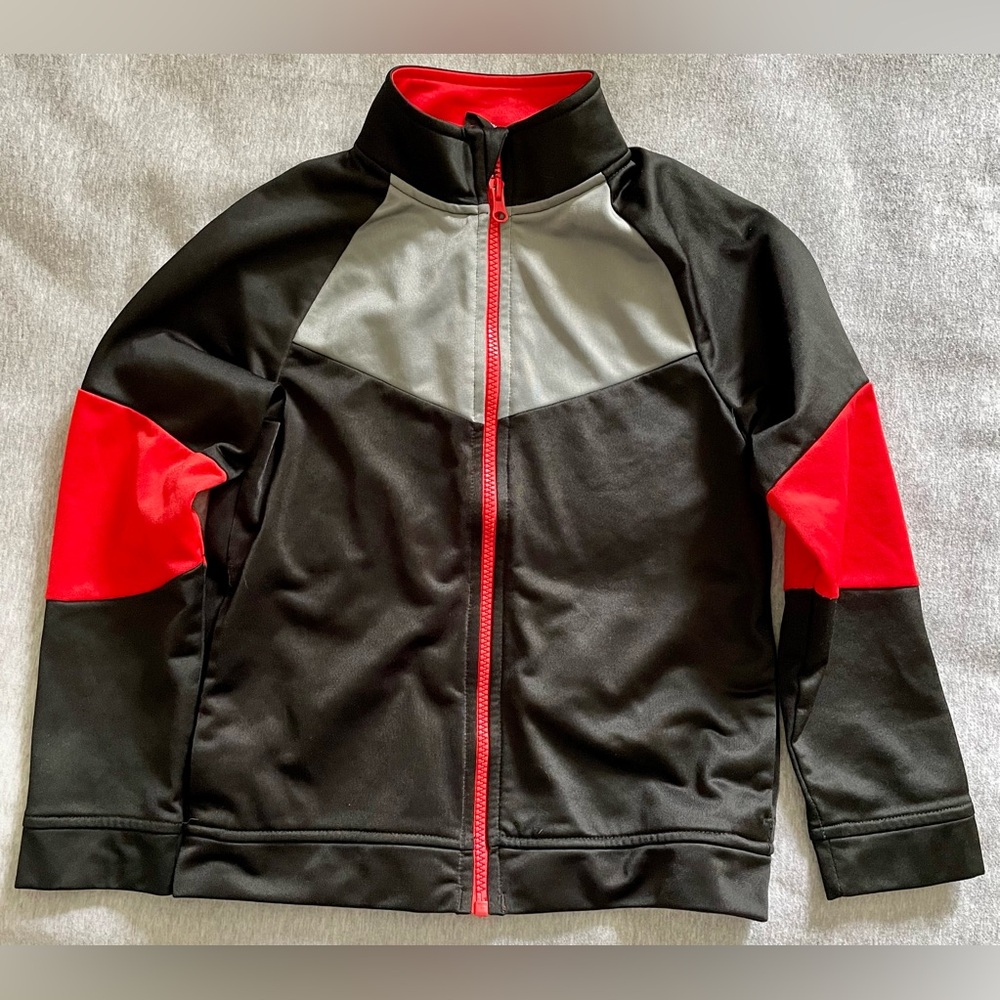 Athletic Boys Size 8 Black, Red and Gray Coat with Zipper